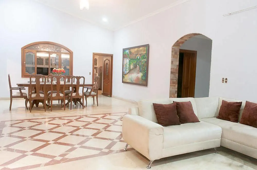 Alojamento de Acomodação e Pequeno-almoço Babilla Suites Cali