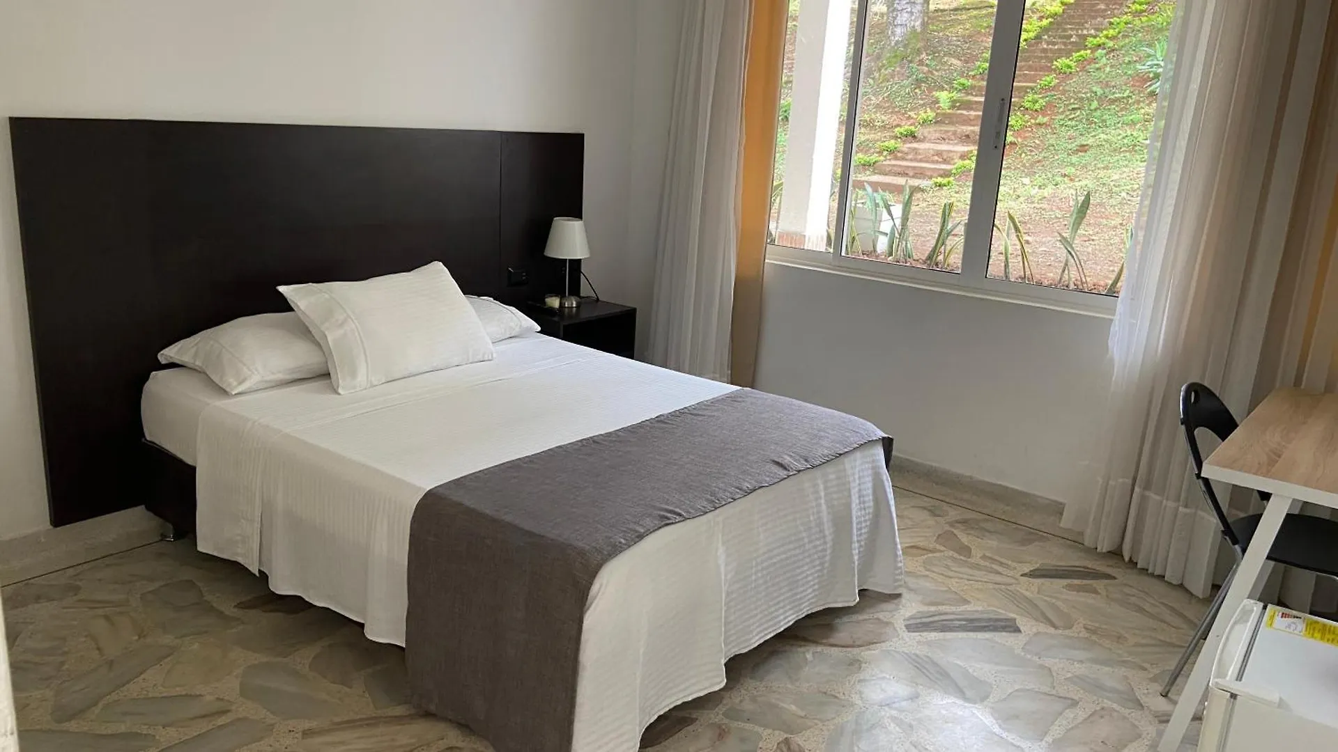 Babilla Suites Cali Bed & Breakfast